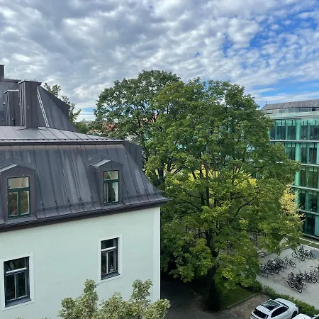 Apartment Penthouse - Englischergarten View Munich